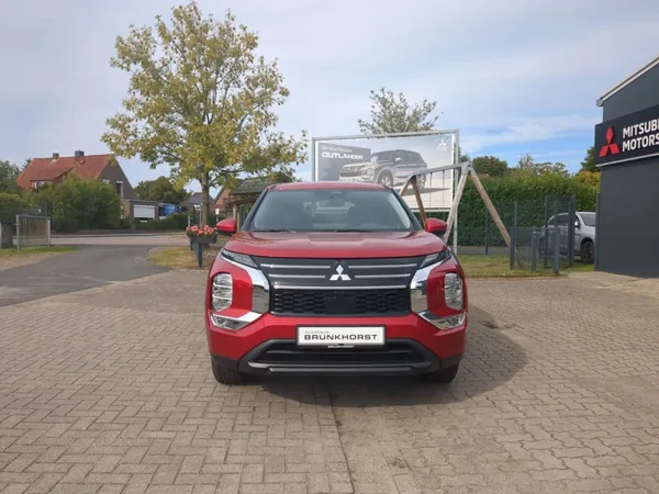 Mitsubishi Outlander, Originalfoto vom Hof