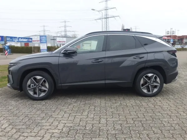 Hyundai Tucson, Originalfoto vom Hof